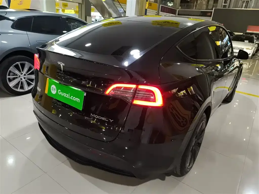 Tesla Model Y 2024 из CN, фото 9