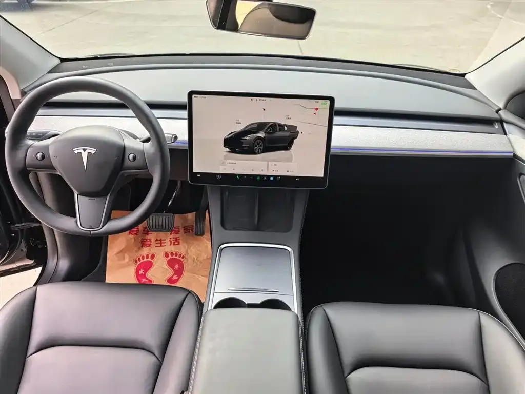 Tesla Model Y — фото 2
