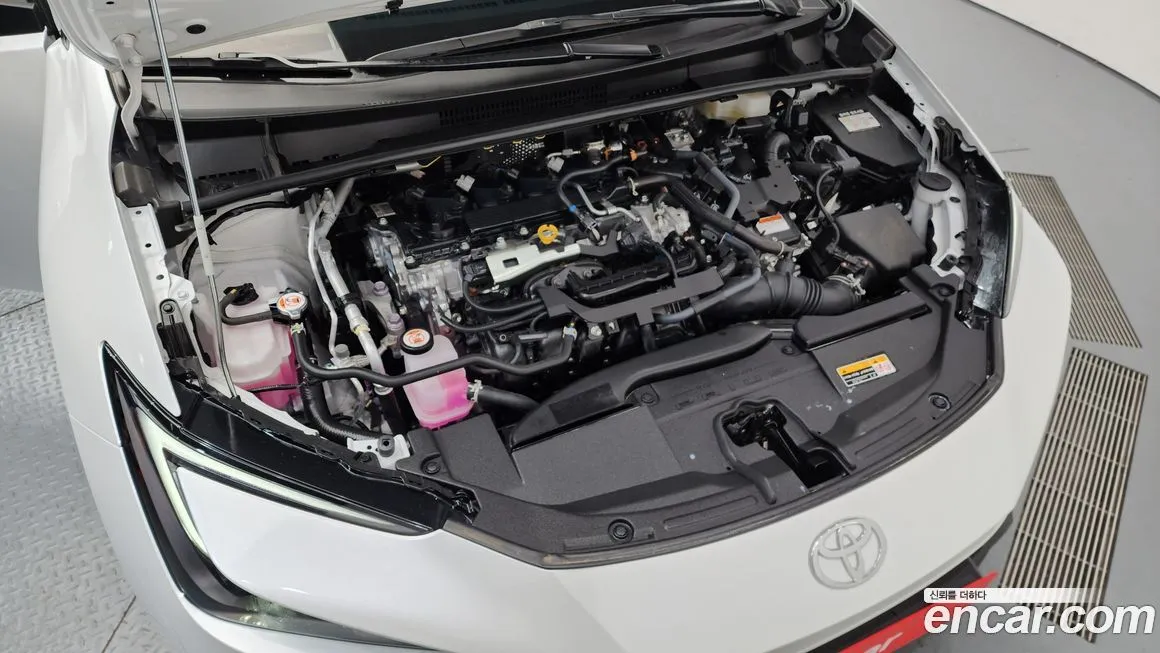 Toyota Prius 2024 из KR, фото 6