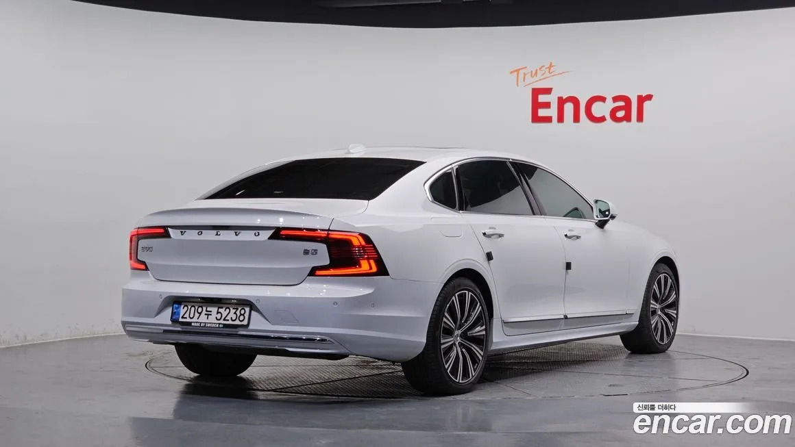 Volvo S90 2022 из KR, фото 4