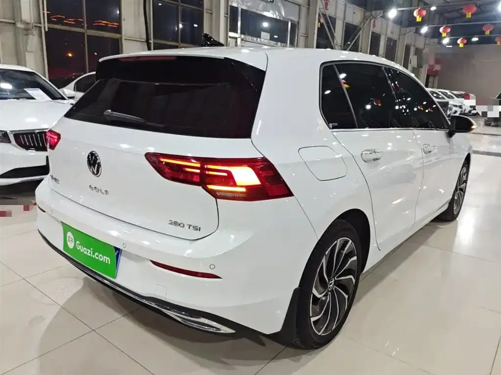 Volkswagen Golf 2023 из CN, фото 5