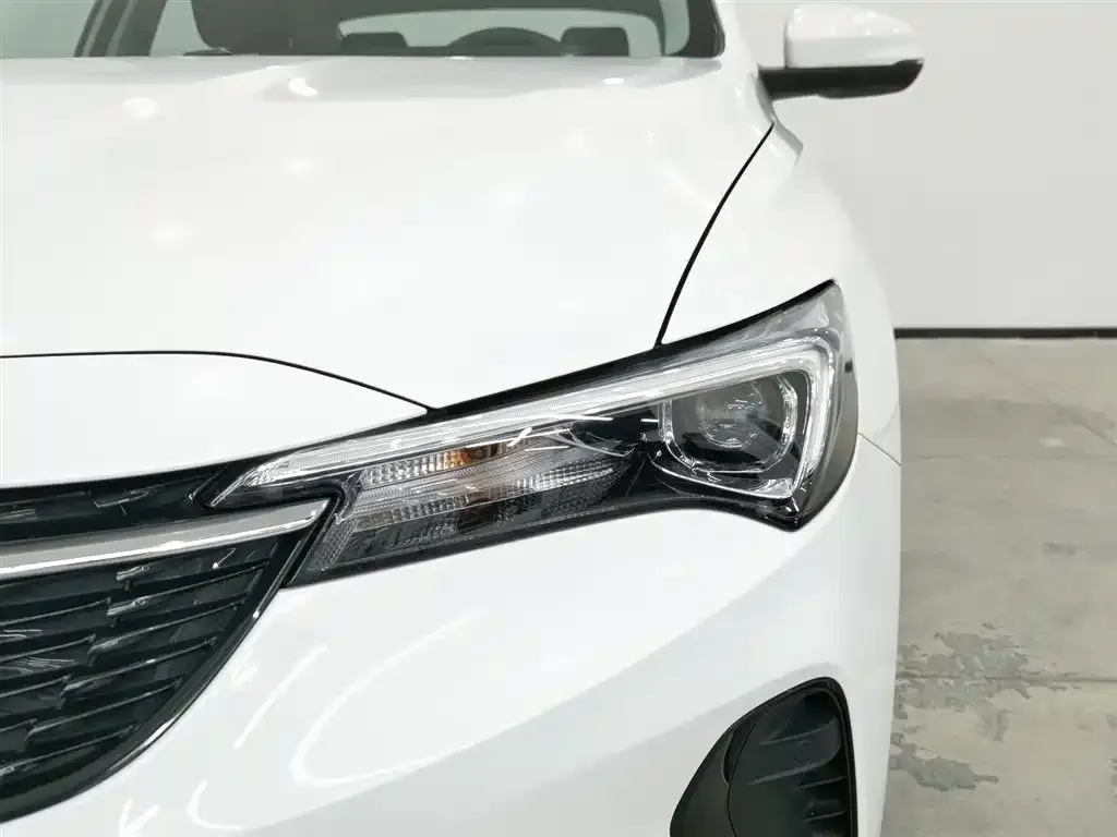 Buick Verano 2025 из CN, фото 8