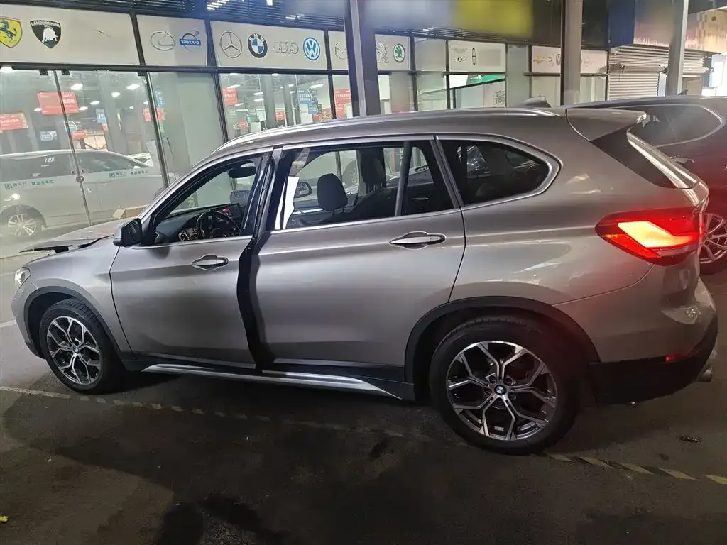 BMW X1 2021 из CN, фото 7