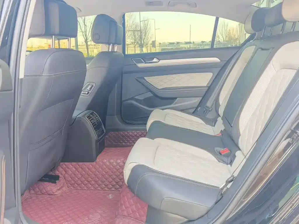 Volkswagen Magotan 2023 из CN, фото 2