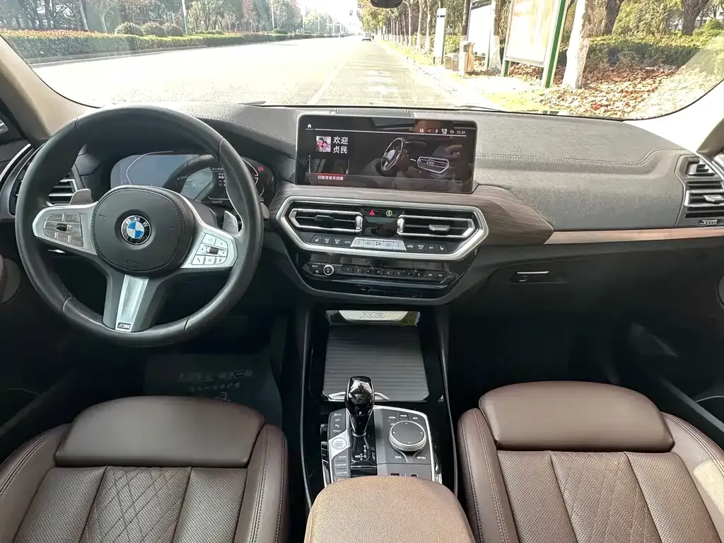 BMW X3 2024 из CN, фото 2