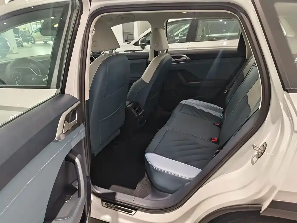 Volkswagen Tharu 2024 из CN, фото 7
