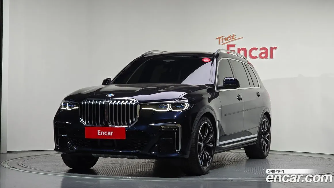BMW X7 — фото 1