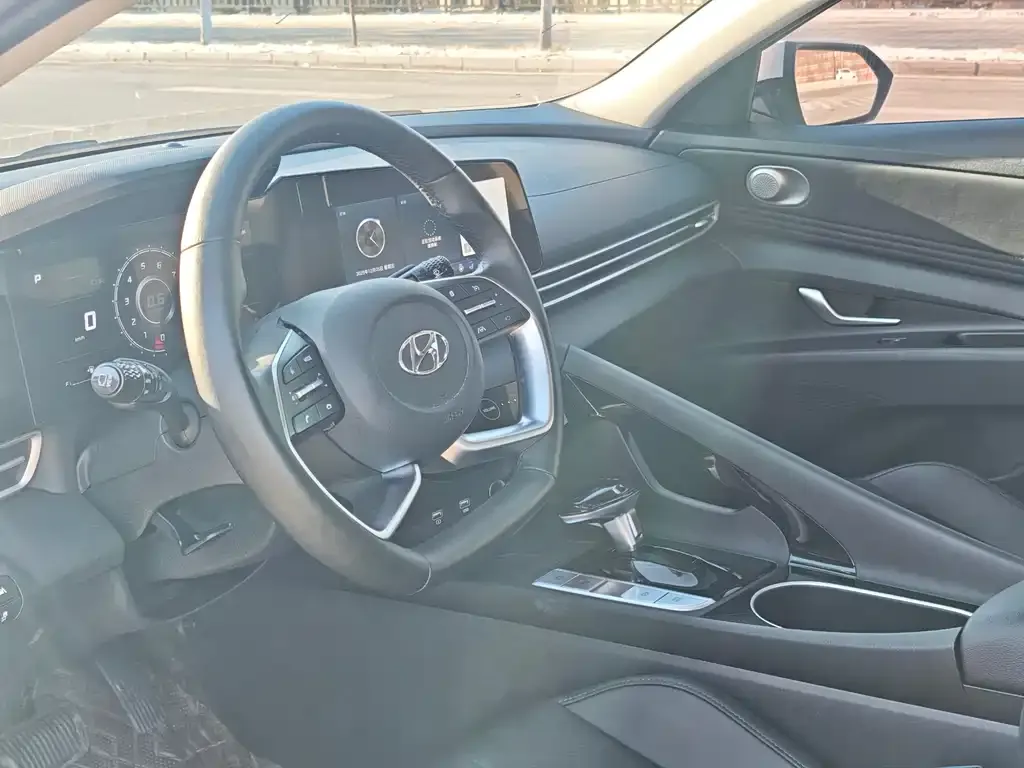 Hyundai Elantra 2021 из CN, фото 7
