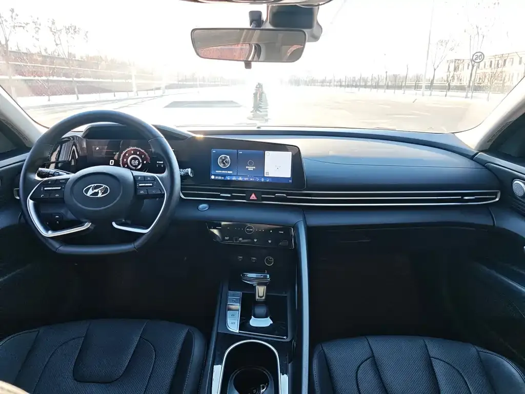 Hyundai Elantra 2021 из CN, фото 9