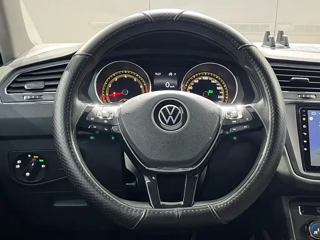 Volkswagen Tiguan L 2021 из CN, фото 10