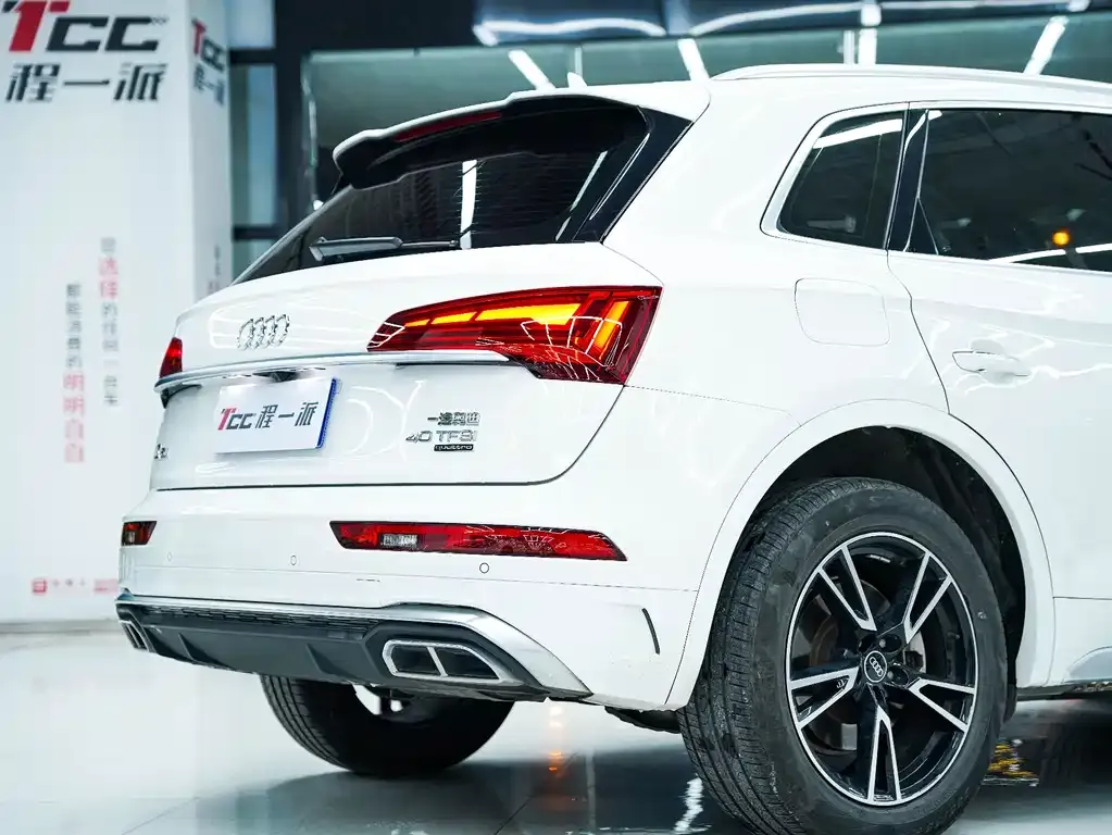 Audi Q5L 2022 из CN, фото 4