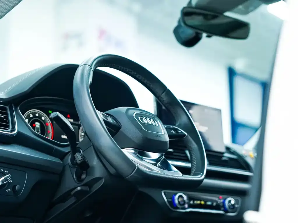 Audi Q5L 2022 из CN, фото 2