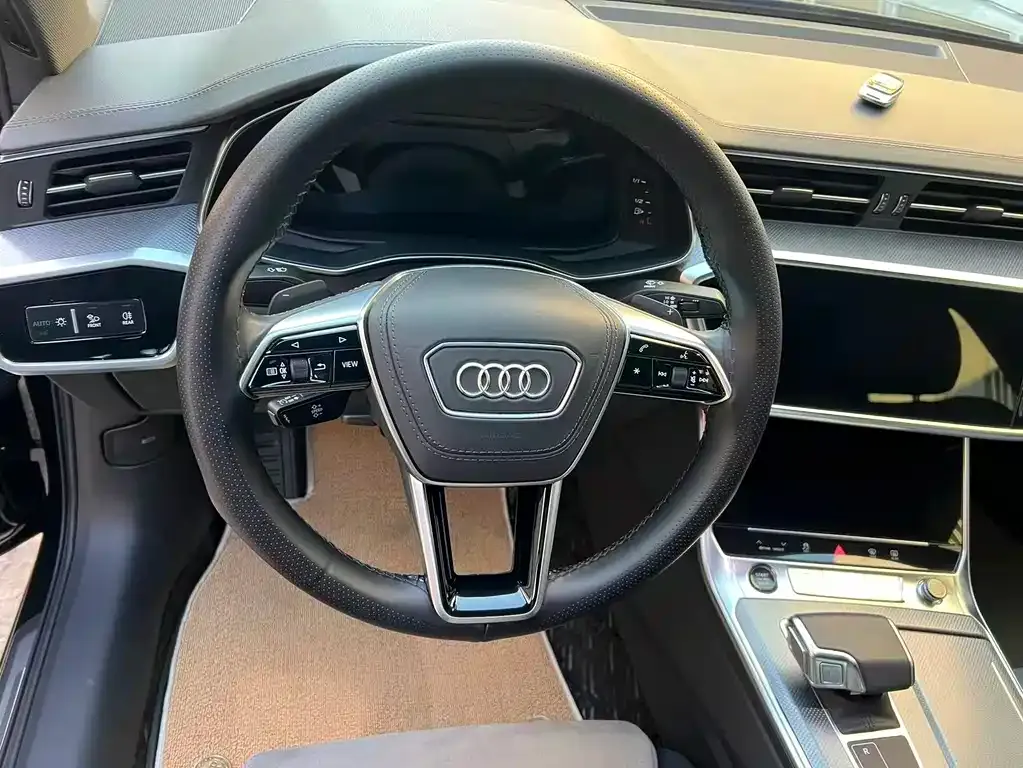 Audi A6L — фото 4