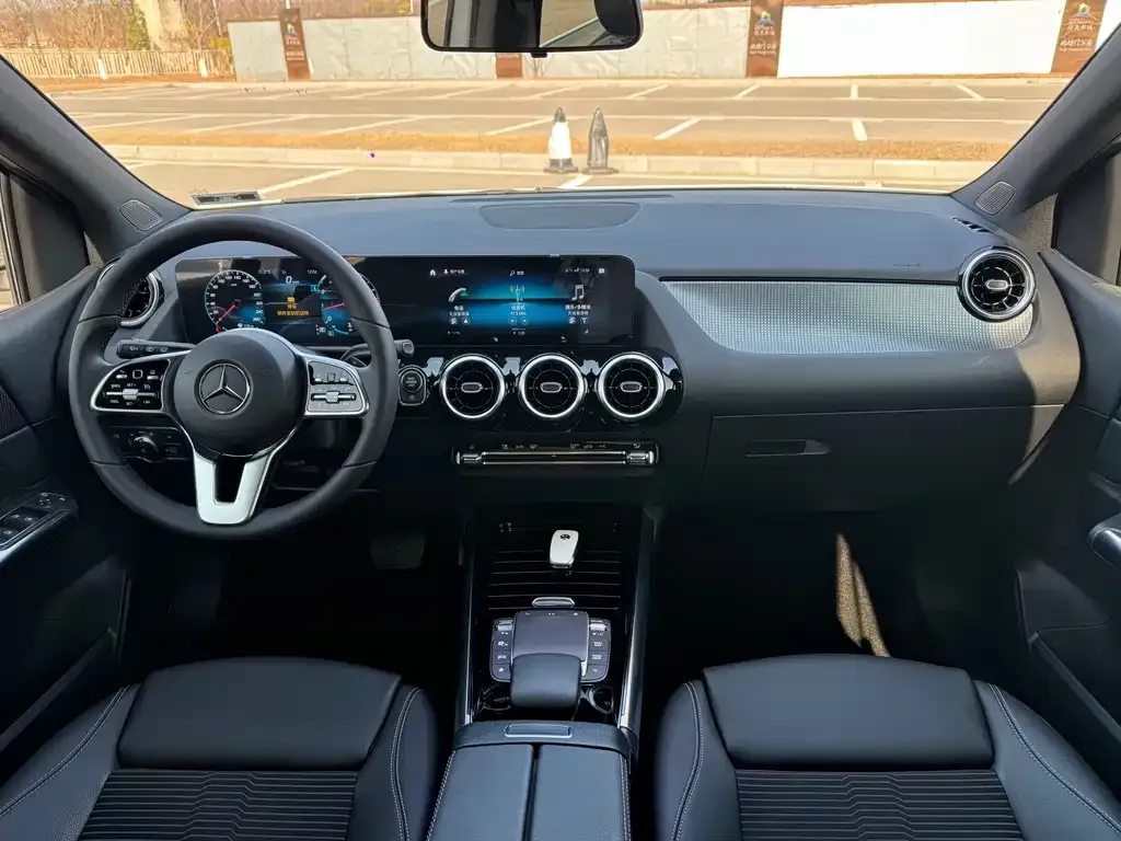 Mercedes-Benz B-Class — фото 10