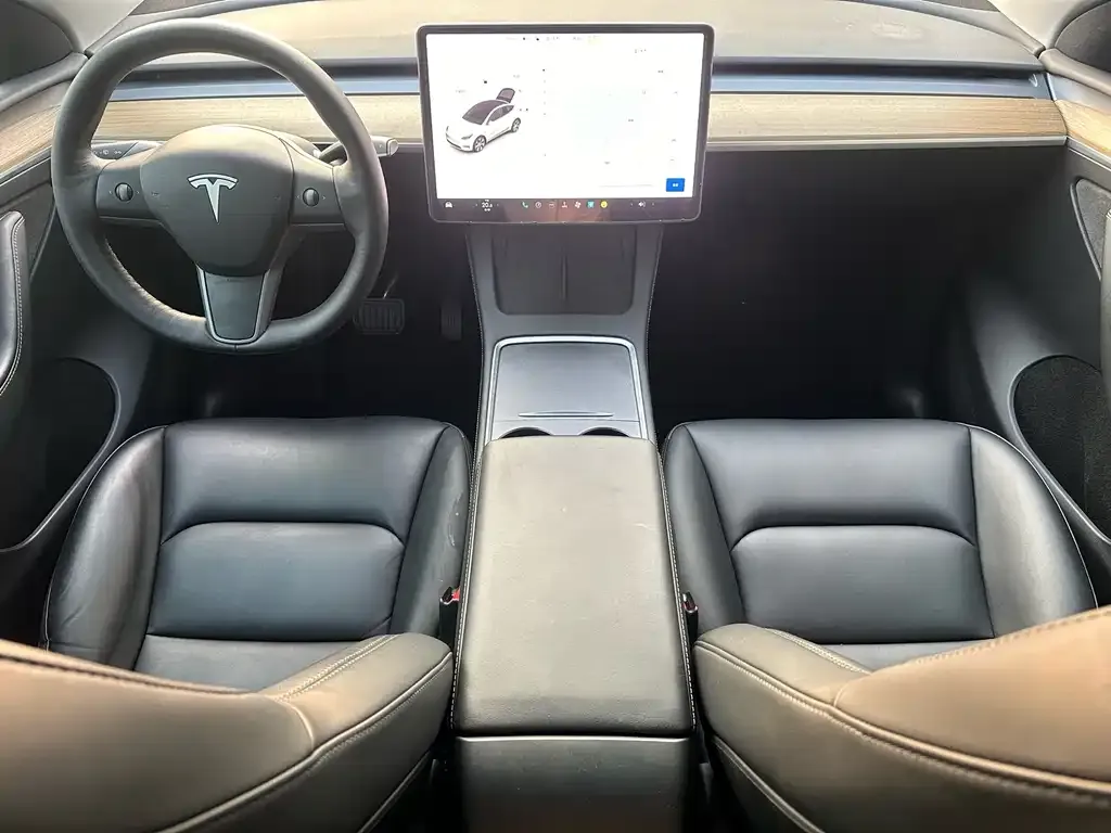 Tesla Model Y 2023 из CN, фото 3