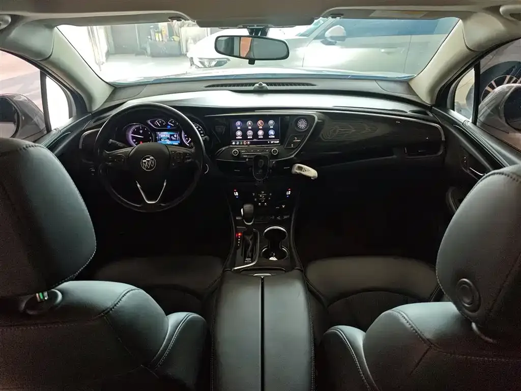 Buick Envision Plus — фото 10