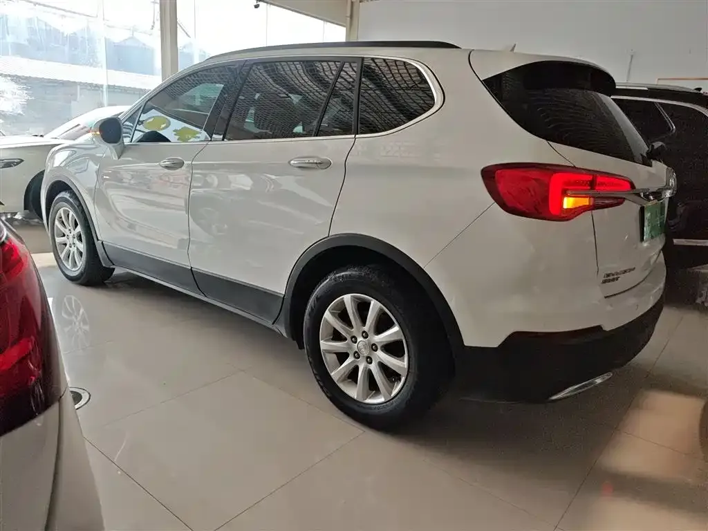 Buick Envision Plus — фото 7
