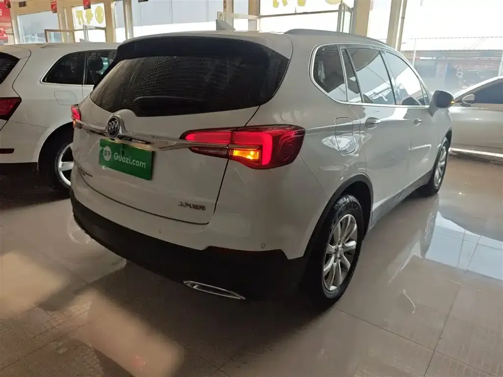 Buick Envision Plus — фото 5
