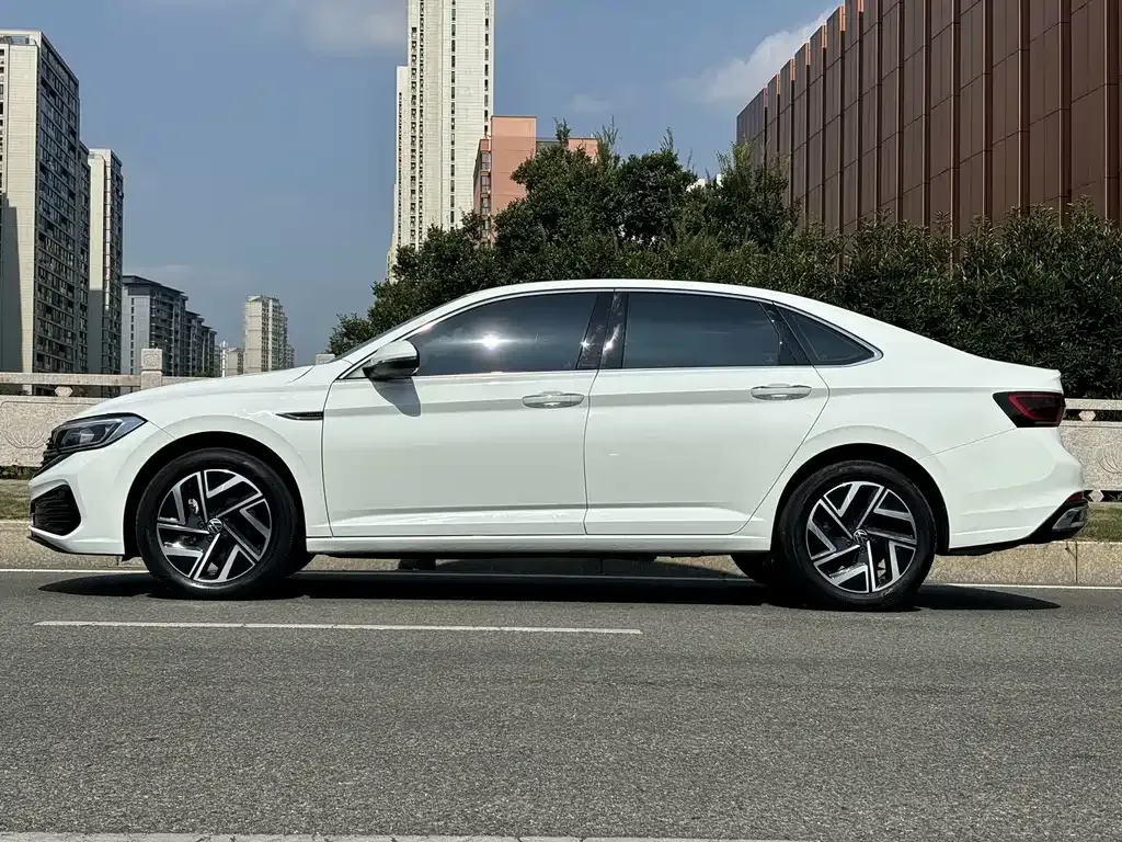Volkswagen Sagitar 2024 из CN, фото 4