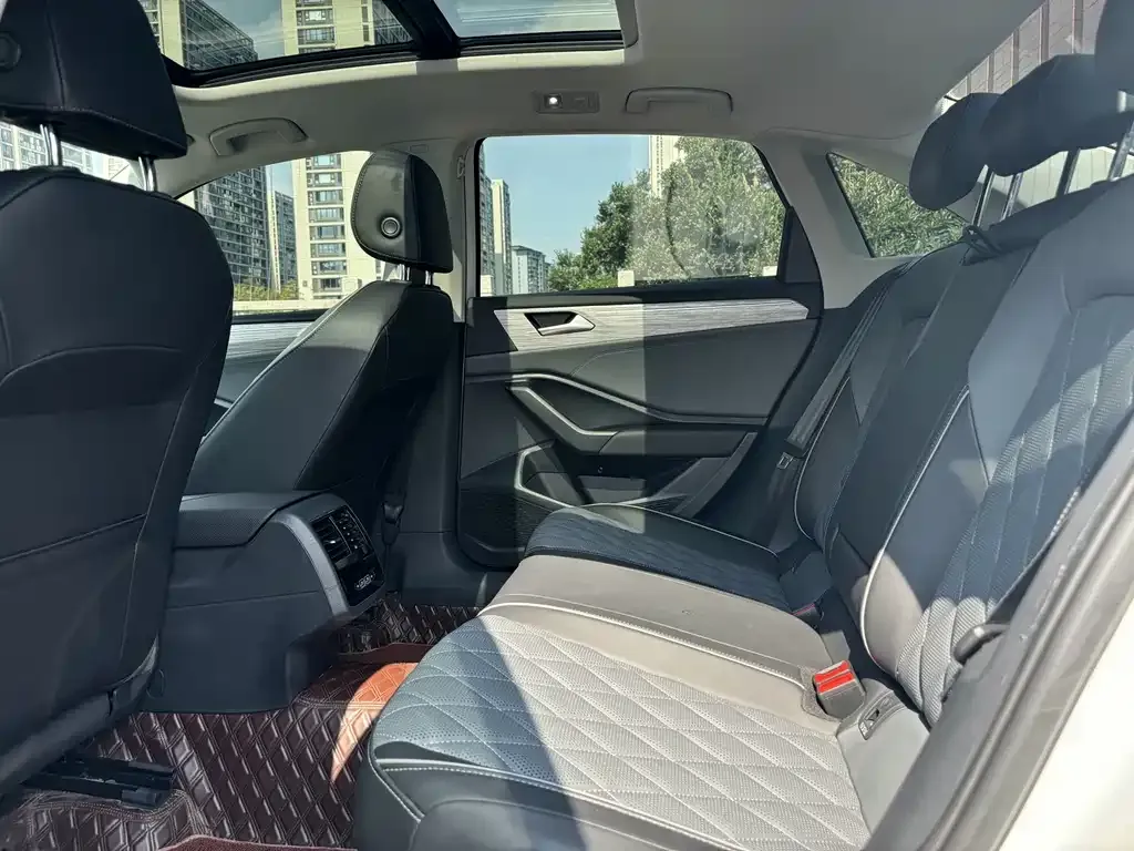 Volkswagen Sagitar 2024 из CN, фото 10