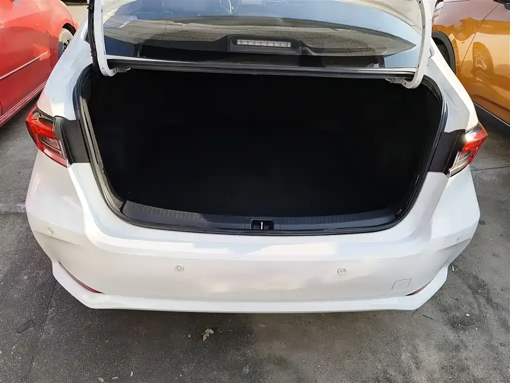 Toyota Corolla 2023 из CN, фото 9