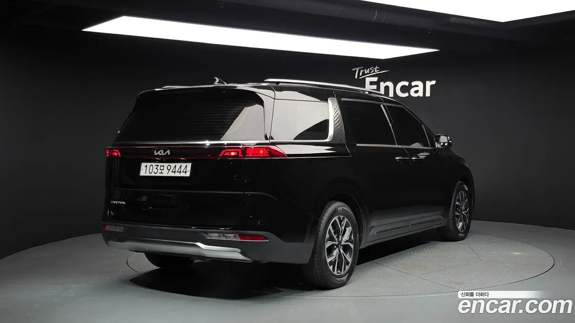 Kia Carnival — фото 2