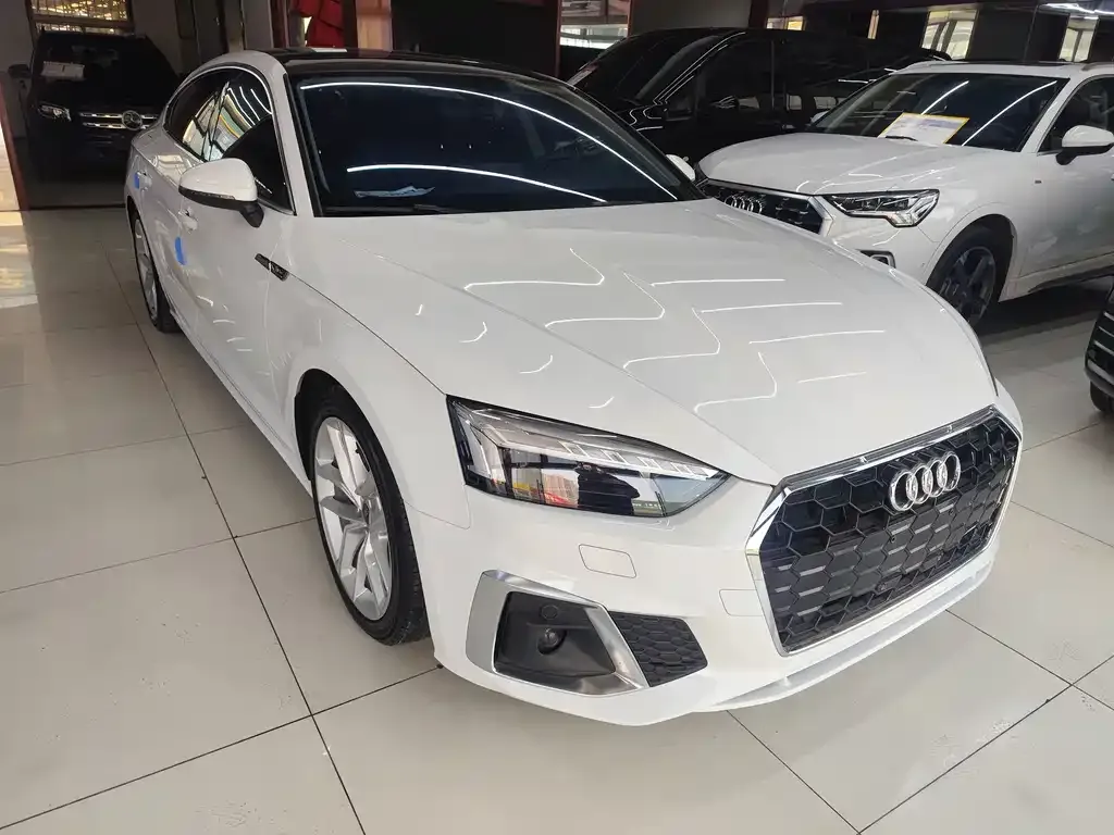 Audi A5 (Import) 2023 из CN, фото 2