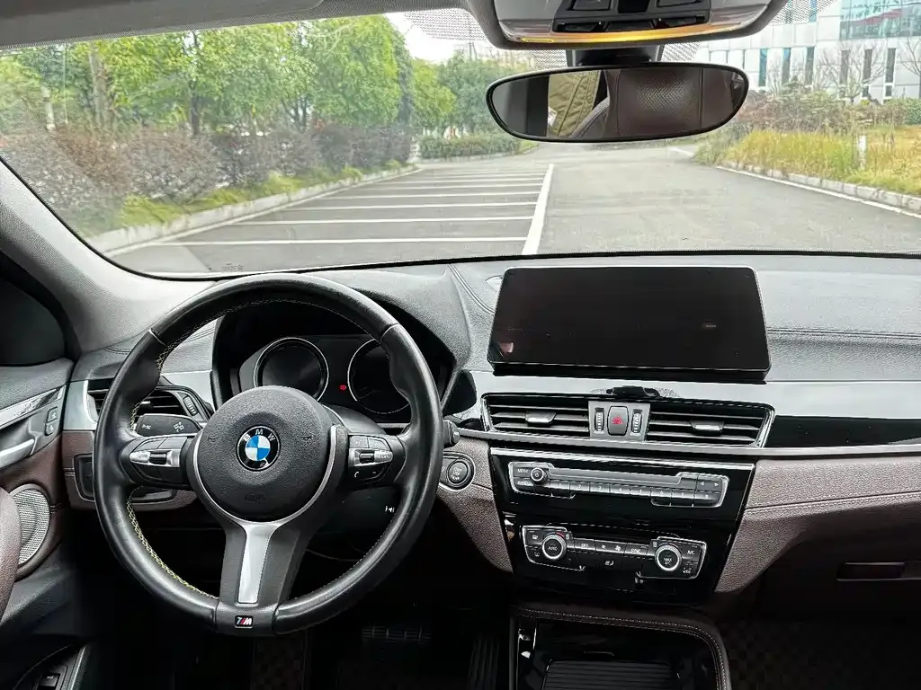BMW X2 — фото 10