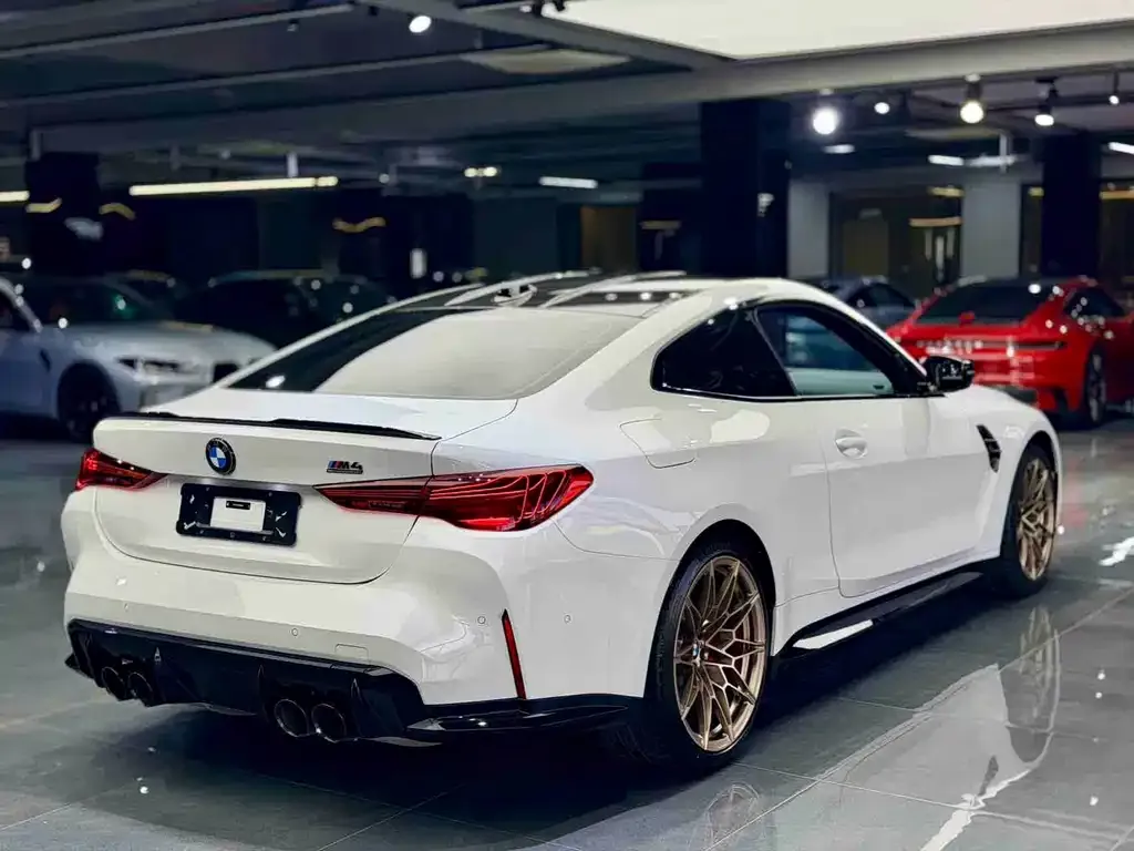 BMW M4 2024 из CN, фото 3