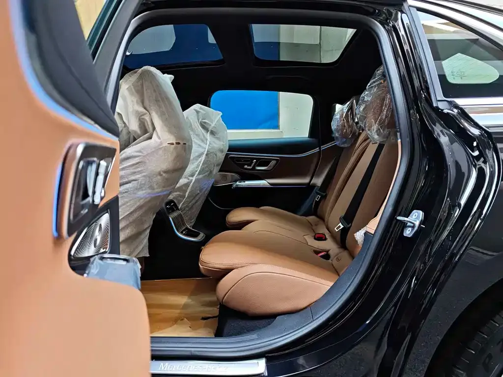 Mercedes-Benz E-Class 2026 из CN, фото 9