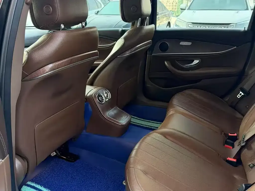 Mercedes-Benz E-Class 2022 из CN, фото 5