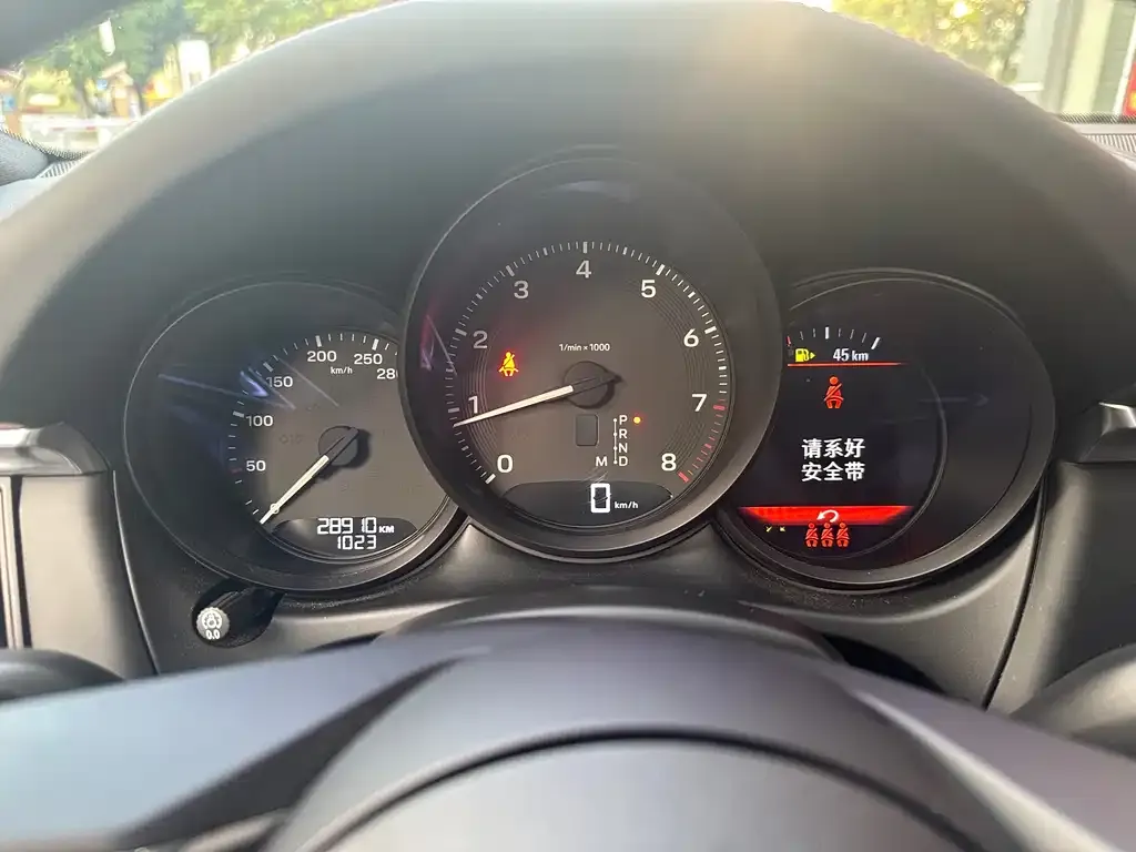 Porsche Macan 2024 из CN, фото 2