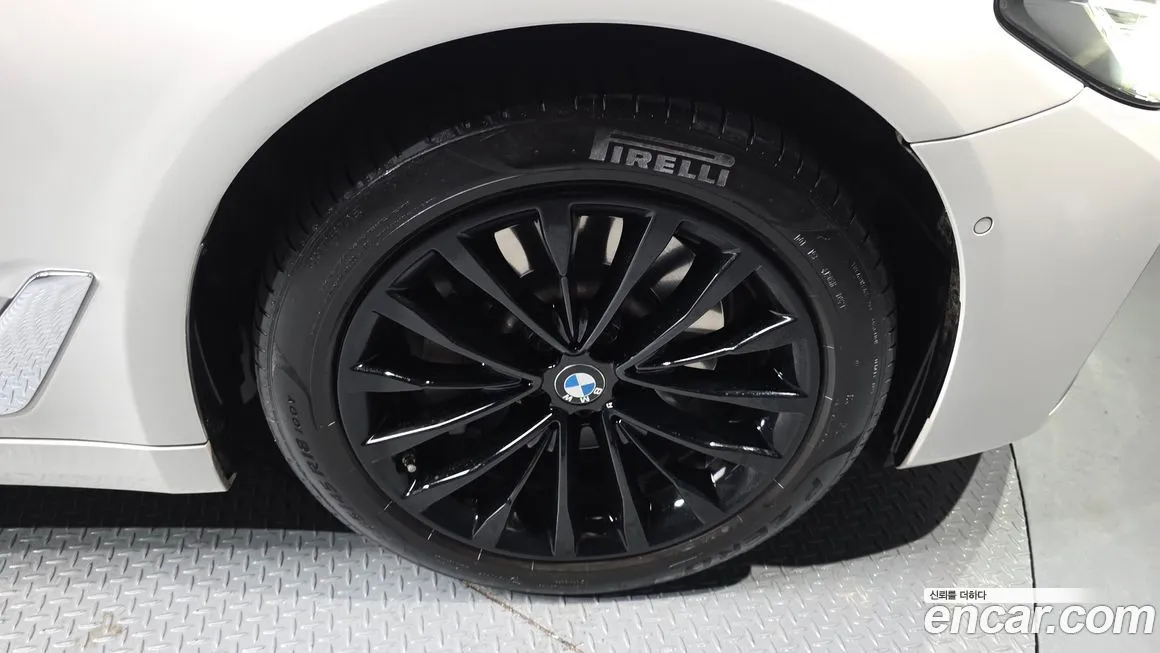 BMW 5-Series 2021 из KR, фото 6