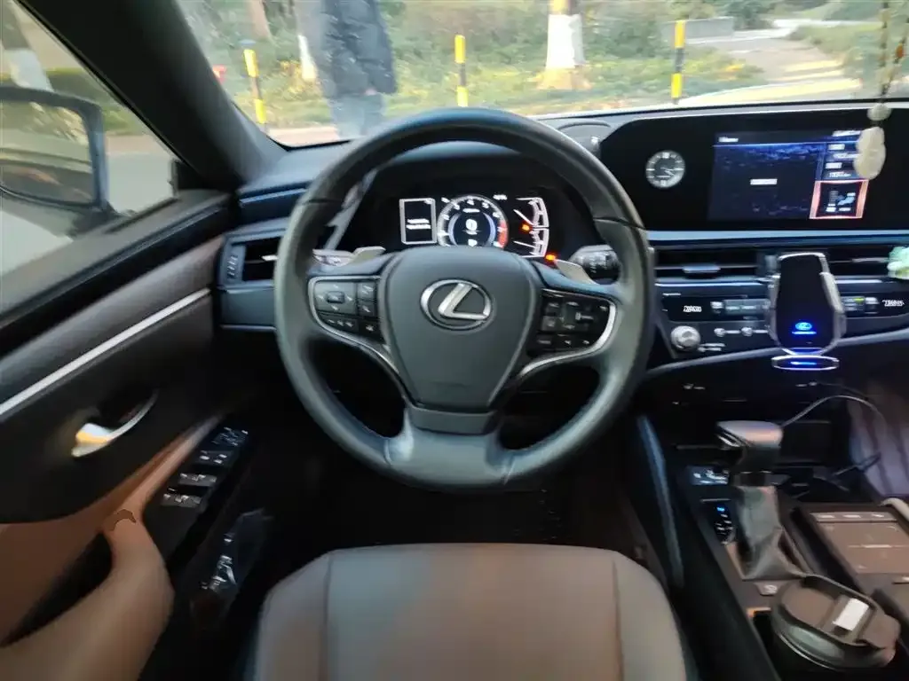 Lexus ES 2022 из CN, фото 8