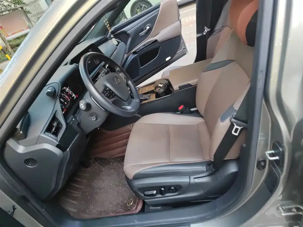 Lexus ES 2022 из CN, фото 7