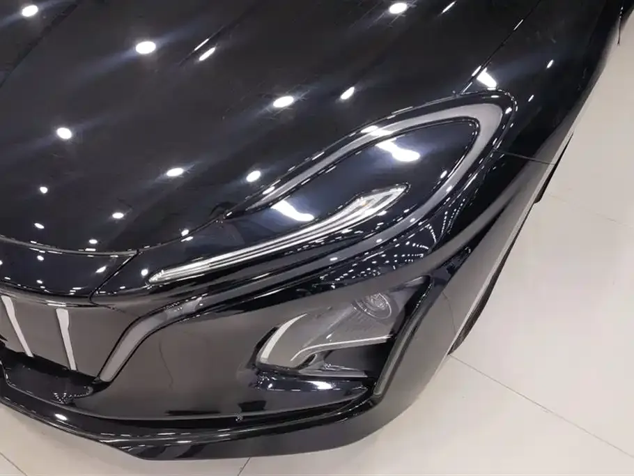 Hongqi E-QM5 2024 из CN, фото 9