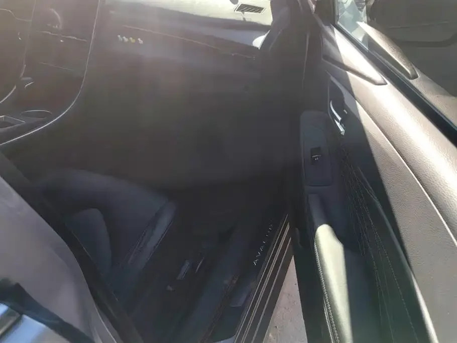 Toyota Avalon 2022 из CN, фото 4