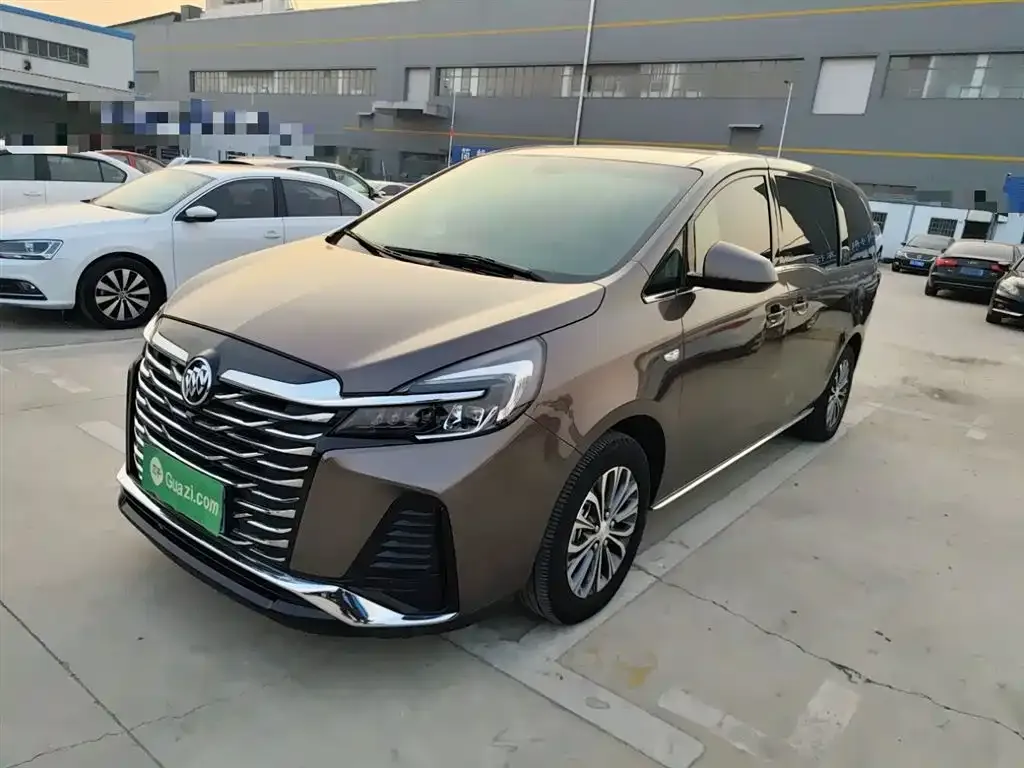 Buick GL8 2023 из CN, фото 2
