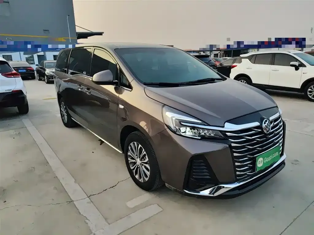 Buick GL8 2023 из CN, фото 4