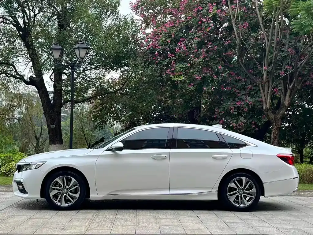 Honda Inspire 2021 из CN, фото 4