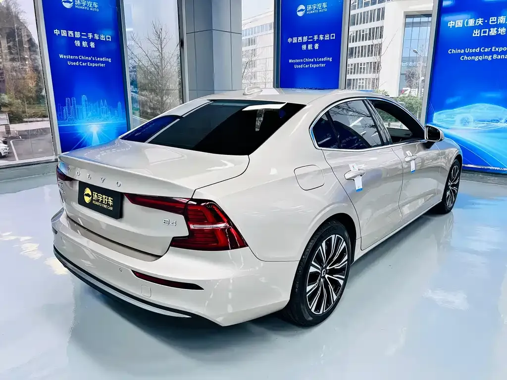 Volvo S60 2023 из CN, фото 10
