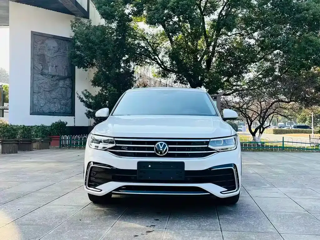 Volkswagen Tiguan L 2022 из CN, фото 7
