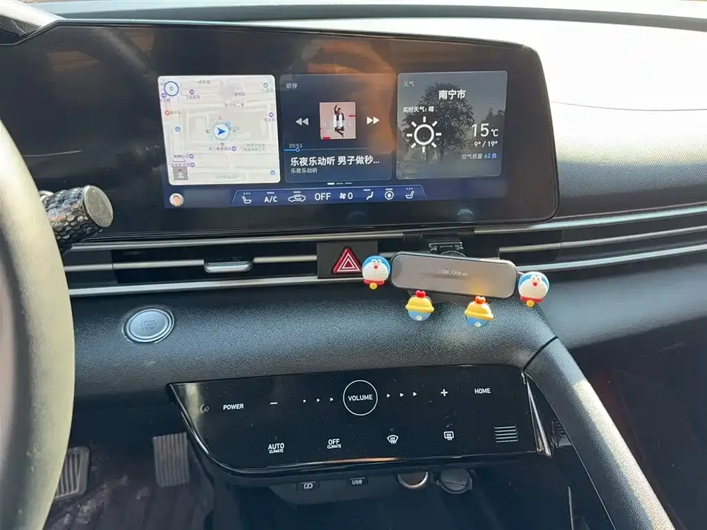 Hyundai Elantra 2023 из CN, фото 7