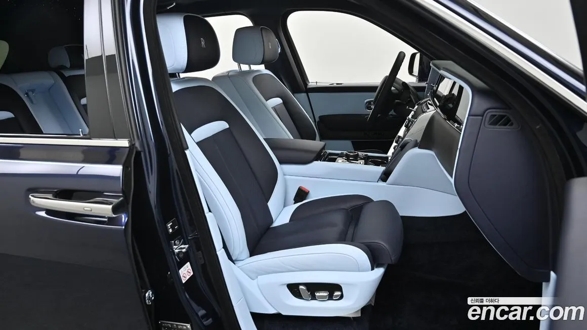 Rolls-Royce Cullinan 2025 из KR, фото 8