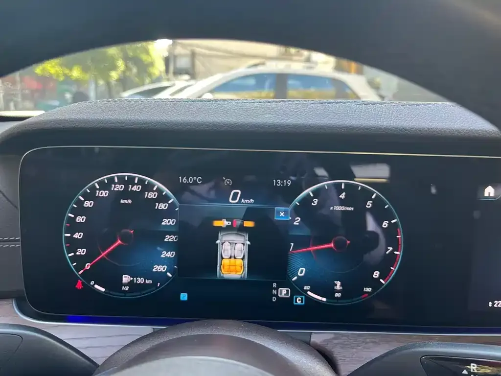 Mercedes-Benz E-Class 2022 из CN, фото 6