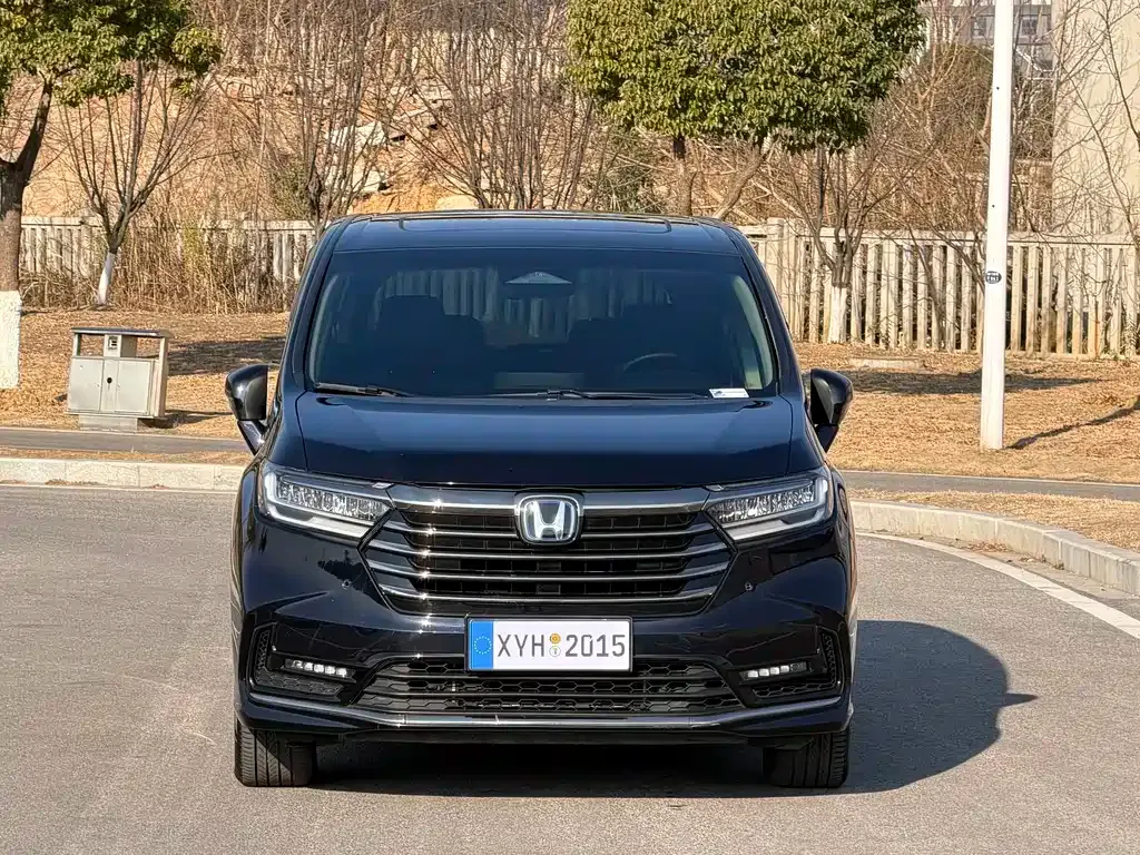 Honda Odyssey — фото 10