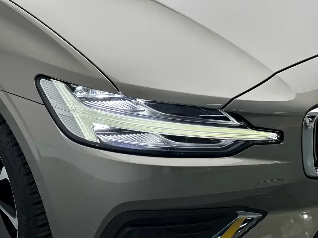 Volvo S60 2022 из CN, фото 10