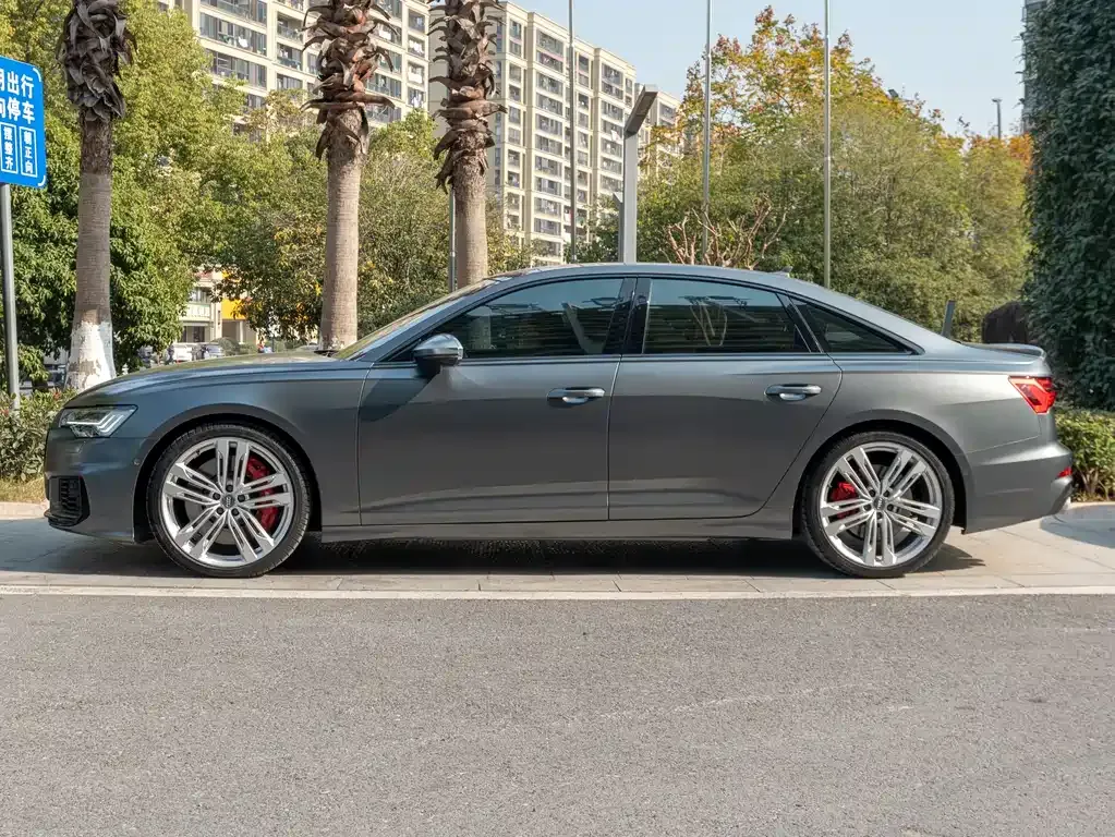 Audi S6 2022 из CN, фото 5