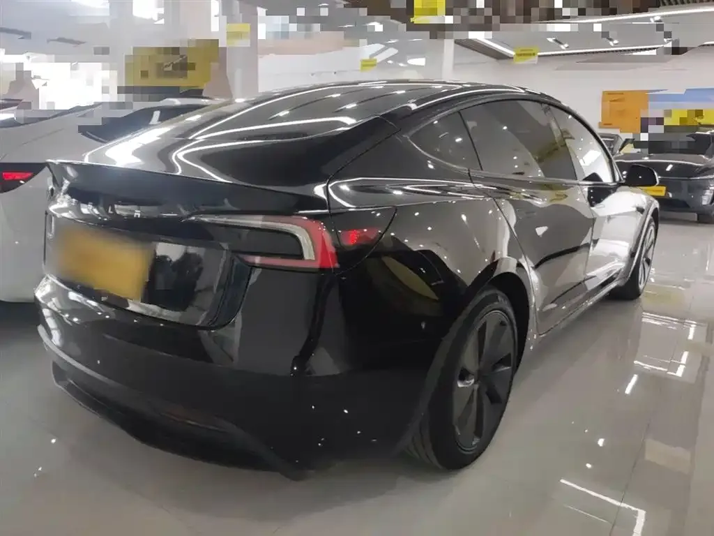 Tesla Model 3 2024 из CN, фото 2