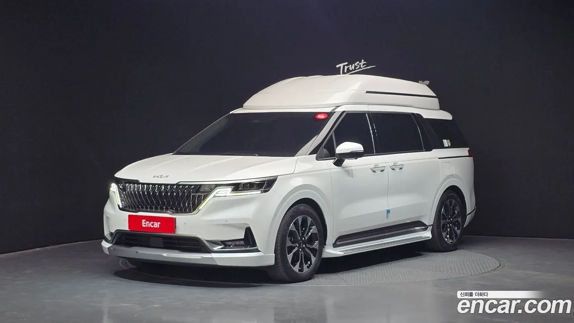 Kia Carnival — фото 1